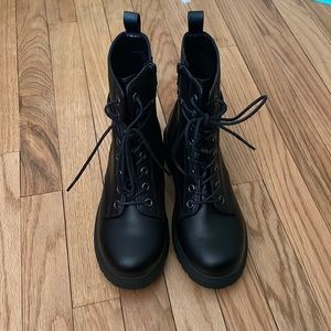 SO brand Combat boots in a size 8